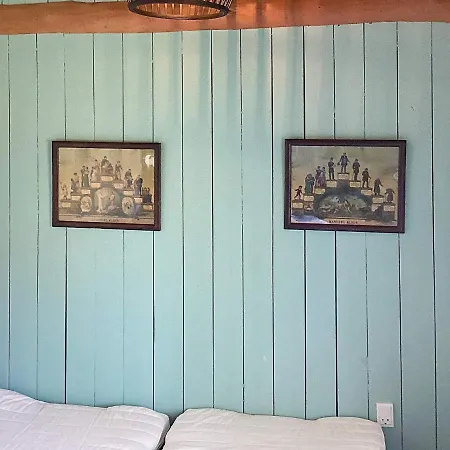 6 Person In Hovborg-by Traum * Hovborg